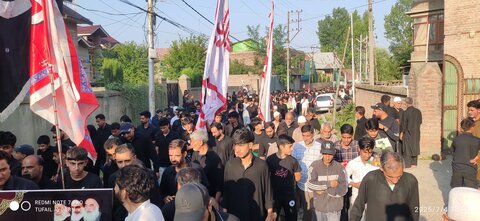 انجمنِ شرعی شیعیانِ جموں وکشمیر کے تحت آٹھویں محرم کا جلوس برآمد