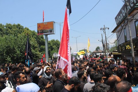 انجمنِ شرعی شیعیانِ جموں وکشمیر کے تحت آٹھویں محرم کا جلوس برآمد