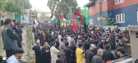 انجمنِ شرعی شیعیانِ جموں وکشمیر کے تحت آٹھویں محرم کا جلوس برآمد