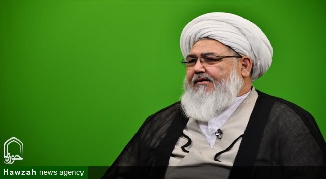 محرم، میدان جهاد با دشمن درون و بیرون است
