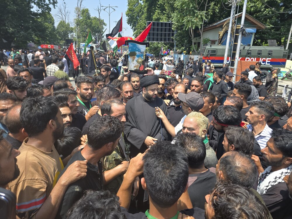 جموں و کشمیر میں آٹھویں محرم کی مناسبت سے وادی بھر میں جلوس ہائے عزاء برآمد