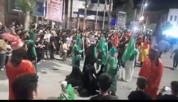 فیلم| عبور نمادین کاروان اباعبدالله الحسین (ع) در شهر ایلام