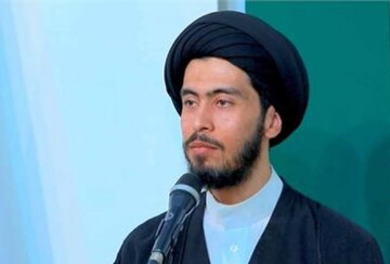 شعر آئینی؛ رسانه‌ای برای روشنگری و مقاومت اجتماعی/ شاعر امروز باید پیام عاشورا را به زبان روز بازآفرینی کند