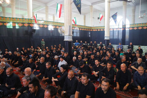 تصاویر / اجتماع عظیم عزاداران حسینی " گرامیداشت شهدای اقتدار قم " مهاجرین افغانستانی مقیم قم