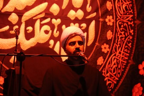 برگزاری مراسم شب تاسوعا در مدرسه علمیه حضرت صاحب الزمان شهر ایلام