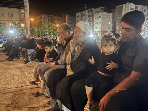 تصاویر / مراسم عزاداری شب تاسوعا در هیئت حضرت ابوالفضل العباس (ع) پردیسان