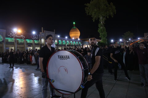 تصاویر| مراسم عزاداری شب تاسوعای حسینی در حرم مطهر شاهچراغ(ع)