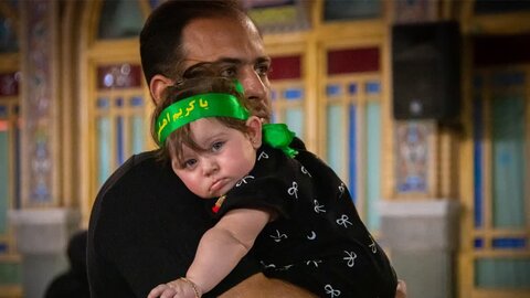 تصاویر/مراسم عزاداری شب تاسوعا هیئات مذهبی آران و بیدگل در حرم هلال بن علی (ع)