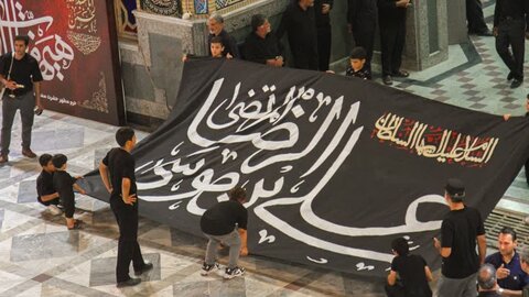 تصاویر/مراسم عزاداری شب تاسوعا هیئات مذهبی آران و بیدگل در حرم هلال بن علی (ع)