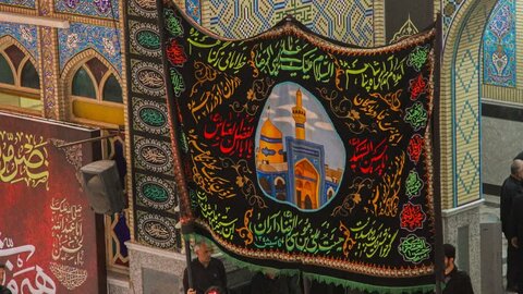 تصاویر/مراسم عزاداری شب تاسوعا هیئات مذهبی آران و بیدگل در حرم هلال بن علی (ع)