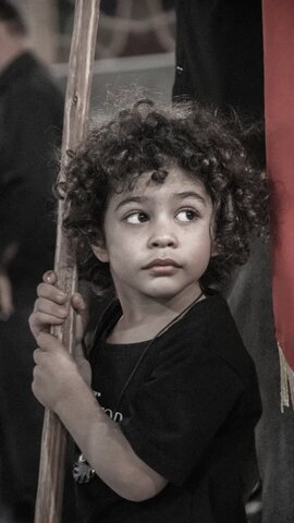 تصاویر/مراسم عزاداری شب تاسوعا هیئات مذهبی آران و بیدگل در حرم هلال بن علی (ع)