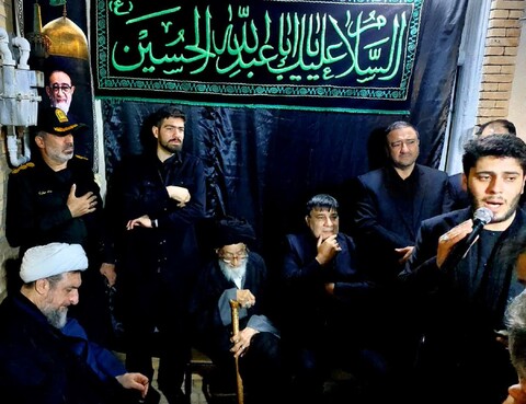 تصاویر/ مراسم عزاداری در منزل آیت الله آل هاشم