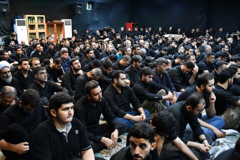 تصاویر/ مراسم سوگواری شب نهم محرم در مسجد جنرال ارومیه