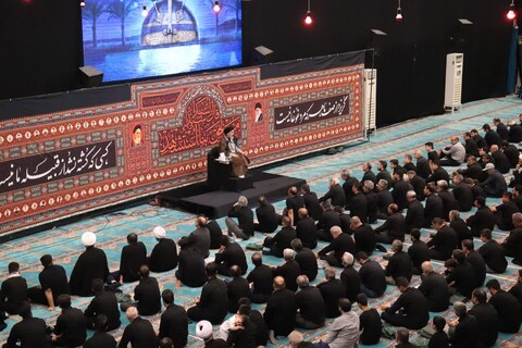 تصاویر/ مراسم سوگواری شب نهم محرم در مصلی ارومیه