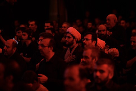 تصاویر/ مراسم سوگواری شب نهم محرم در مصلی ارومیه