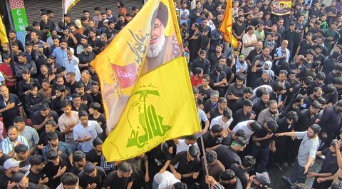سرینگر میں آٹھویں محرم کا عظیم جلوس عزا: کشمیر بھر سے عزاداروں کی شرکت، فلسطین سے یکجہتی اور رہبرِ انقلاب سے وابستگی کا والہانہ اظہار