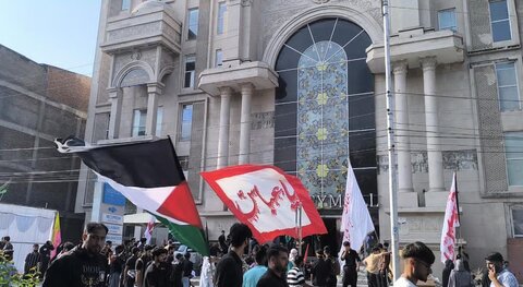 سرینگر میں آٹھویں محرم کا عظیم جلوس عزا: کشمیر بھر سے عزاداروں کی شرکت، فلسطین سے یکجہتی اور رہبرِ انقلاب سے وابستگی کا والہانہ اظہار
