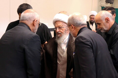 تصاویر/ مراسم عزاداری ظهر تاسوعا حسینی در دفتر مرجع عالیقدر آیت الله مکارم شیرازی