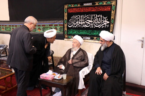 تصاویر/ مراسم عزاداری ظهر تاسوعا حسینی در دفتر مرجع عالیقدر آیت الله مکارم شیرازی