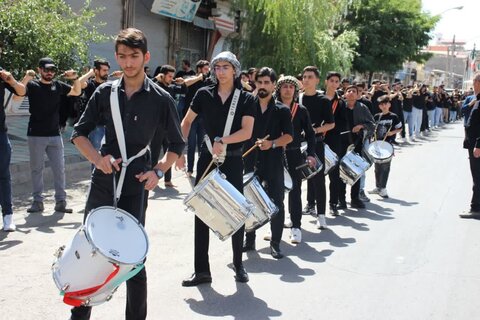 تصاویر/ عزاداری مردم شهرستان تکاب در روز تاسوعا