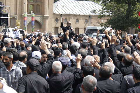 تصاویر / مراسم روز سقا وگرامیداشت علمدار مقاومت شهید حاجی زاده در قزوین