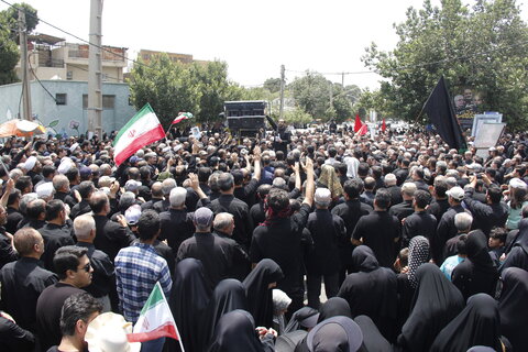 تصاویر / مراسم روز سقا وگرامیداشت علمدار مقاومت شهید حاجی زاده در قزوین