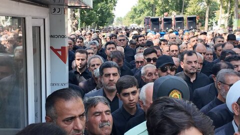 تصاویر/ تشییع پیکر مطهر شهید امیرحسین باقرلو در خوی