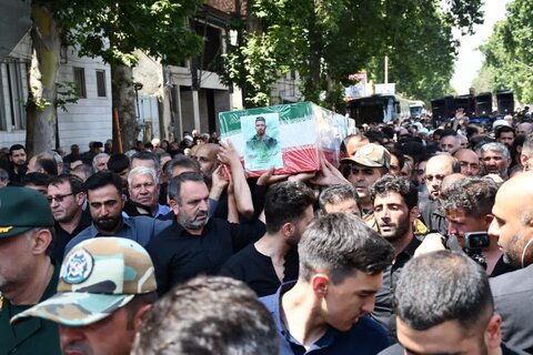 تصاویر/ تشییع پیکر مطهر شهید امیرحسین باقرلو در خوی