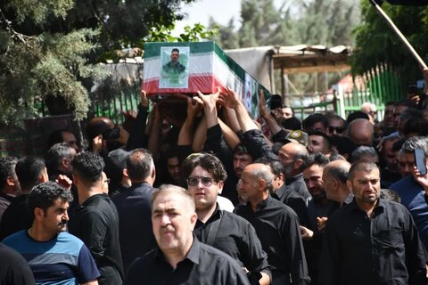 تصاویر/ تشییع پیکر مطهر شهید امیرحسین باقرلو در خوی