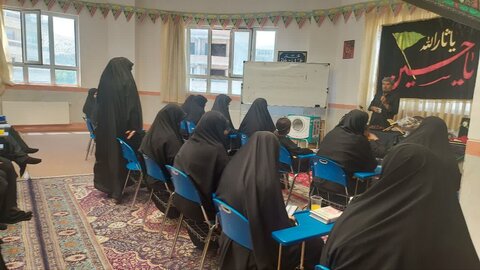 تصاویر/ عزاداری محرم الحرام در مدرسه علمیه فاطمیه نقده