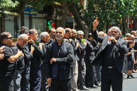 تصاویر |  مراسم عزاداری خیابانی تاسوعای حسینی در تبریز