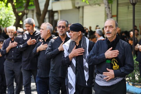 تصاویر |  مراسم عزاداری خیابانی تاسوعای حسینی در تبریز