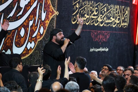 تصاویر | مراسم تاسوعای حسینی در هیئت انصار الحسین (ع) تبریز