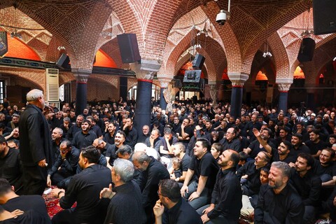 تصاویر | مراسم تاسوعای حسینی در هیئت انصار الحسین (ع) تبریز