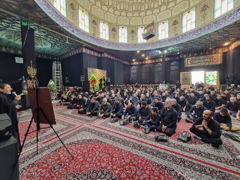 تصاویر/ مراسم عزاداری تاسوعای حسینی در مسجدصادقیه کاشان