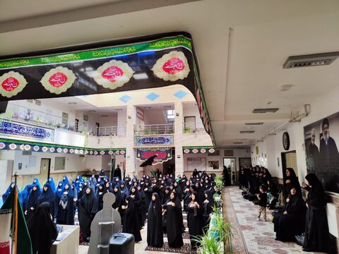 مراسم عزاداری تاسوعای حسینی در مدرسه علمیه ریحانة الرسول ارومیه
