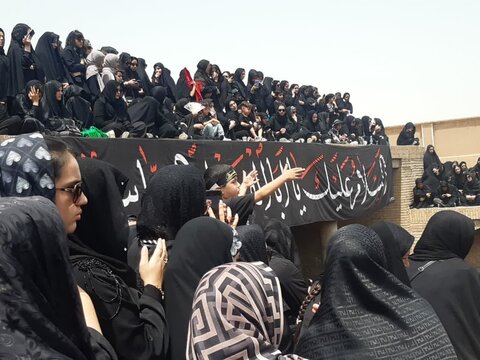 تصاویر/سوگواری سنتی تاسوعای حسینی کنار چشمه سلیمانیه فین کاشان