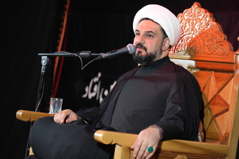 تصاویر / مراسم عزاداری روز تاسوعای حسینی در بیت مرحوم آیت الله العظمی بروجردی (ره)