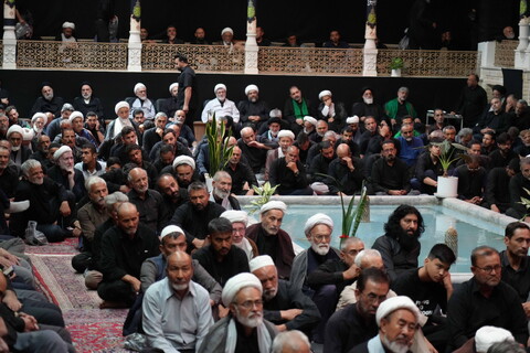 تصاویر / مراسم عزاداری روز تاسوعای حسینی در بیت مرحوم آیت الله العظمی بروجردی (ره)