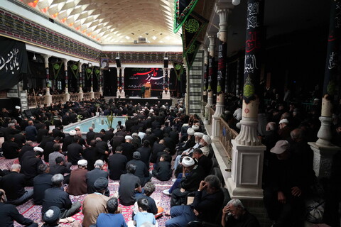 تصاویر / مراسم عزاداری روز تاسوعای حسینی در بیت مرحوم آیت الله العظمی بروجردی (ره)