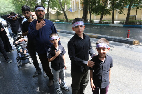 تصاویر / قافله عزاداری  روز تاسوعای جوانان اصفهانی
