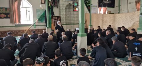 تصاویر / حضور امام جمعه شهرستان آبیک در مساجد آبیک در ایام ماه محرم