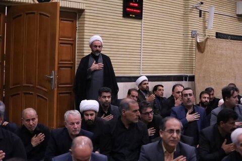 تصاویر/ برگزاری تاسوعای حسینی در دفتر امام جمعه ایلام