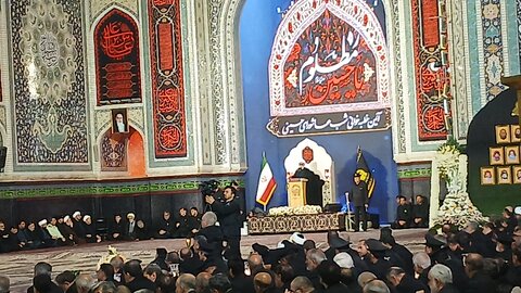 ملت ایران با الهام از عاشورا عزتمندانه ایستاده است/عاشورا الهام‌بخش استقامت ملت ایران در برابر استکبار است