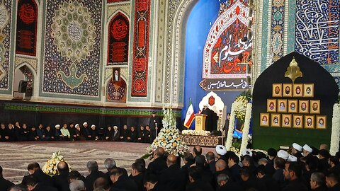 ملت ایران با الهام از عاشورا عزتمندانه ایستاده است/عاشورا الهامبخش استقامت ملت ایران در برابر استکبار است