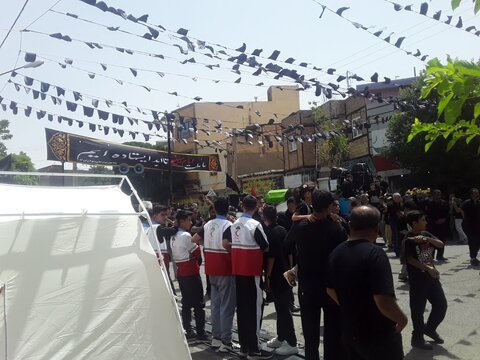 تصاویر/اجتماع مردم شهر غرق آباد در روز تاسوعای حسینی