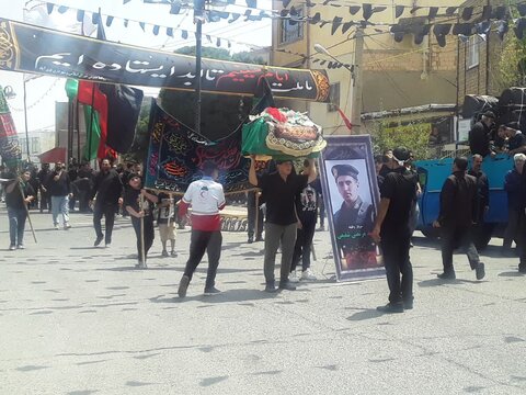 تصاویر/اجتماع مردم شهر غرق آباد در روز تاسوعای حسینی