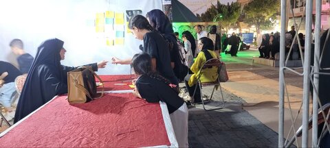 تصاویر/حضور مبلغین موسسه آموزش عالی ریحانة النبی اراک در غرفه محرم