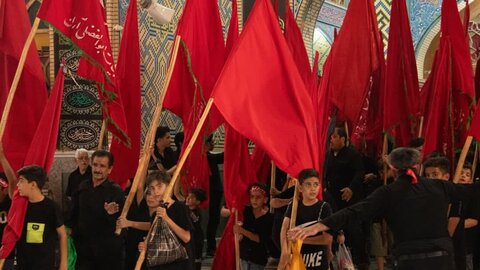 تصاویر/عزاداری هیئت ابوالفضلی دهنو شب عاشورای حسینی در هلال بن علی (ع)