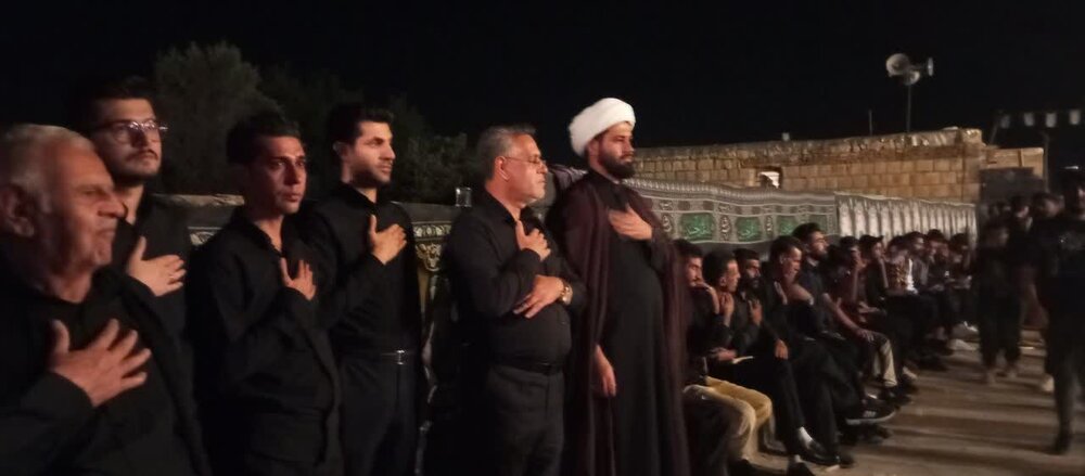 تصاویر/ برگزاری مراسم تاسوعای حسینی در روستای شیراوند شهرستان هلیلان